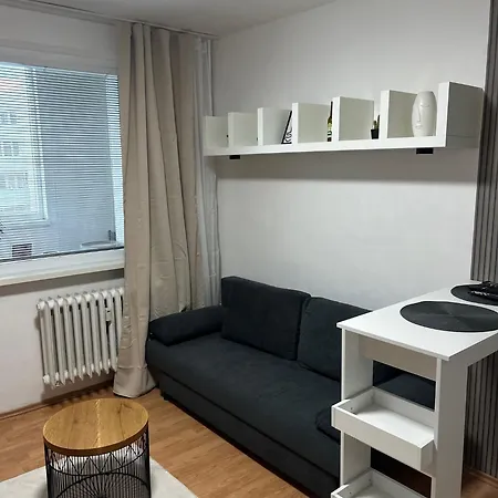 Apartment Cozy Next To The Train Station And Near The Center Bratislava