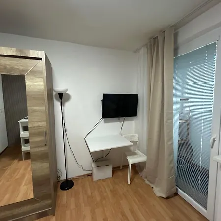 Apartment Cozy Next To The Train Station And Near The Center *