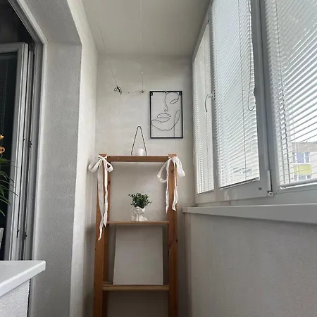 Cozy Next To The Train Station And Near The Center Apartment