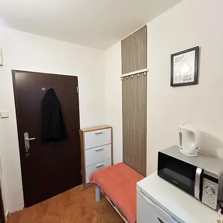 Apartment Cozy Next To The Train Station And Near The Center