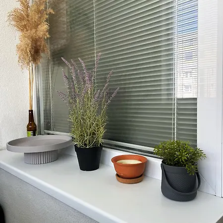 Cozy Next To The Train Station And Near The Center Apartmán