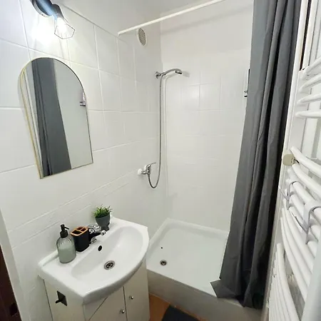 Apartamento Cozy Next To The Train Station And Near The Center Bratislava